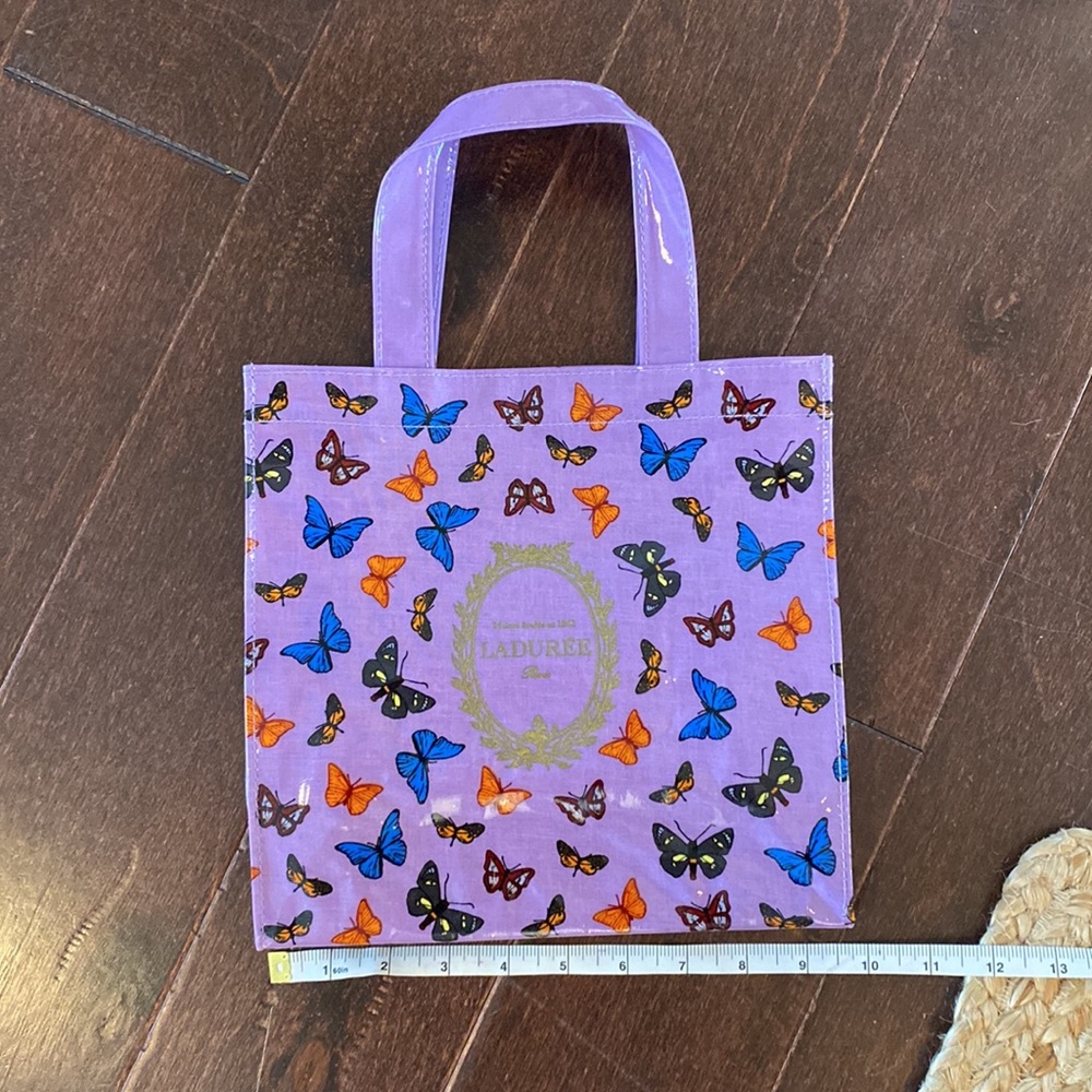 Lay free Paris Tote bag. 10” x 10”. New condition - Picture 4 of 4